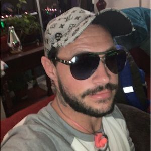 Meet your Posher, Richard